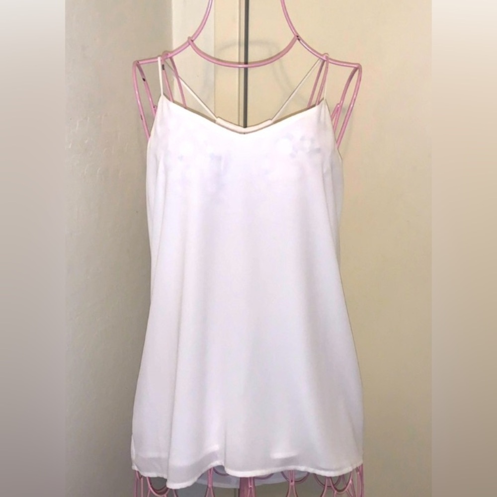 🎁Like New Bundle of 4 Express White, Black , Pink, Blue Camisoles- Small